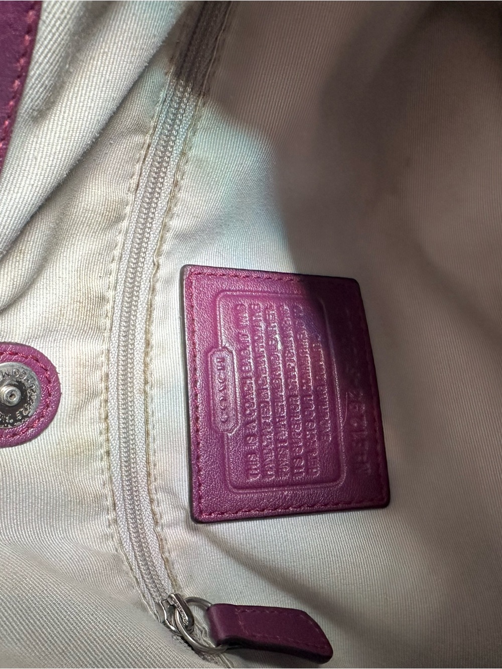 Coach Magenta Patent Leather bag - Picture 4 of 4